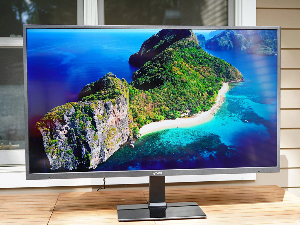 SYLVOX DECK PRO QLED REVIEW: AN AFFORDABLE OUTDOOR TV FOR ALL SEASONS-geekspin.co