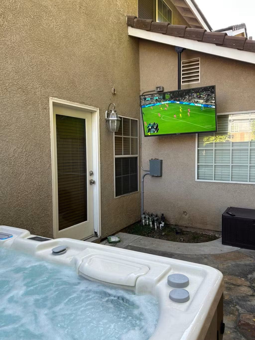 65" Google Outdoor TV (2000 Nits Super Bright) - Pool Pro 3.0 Series